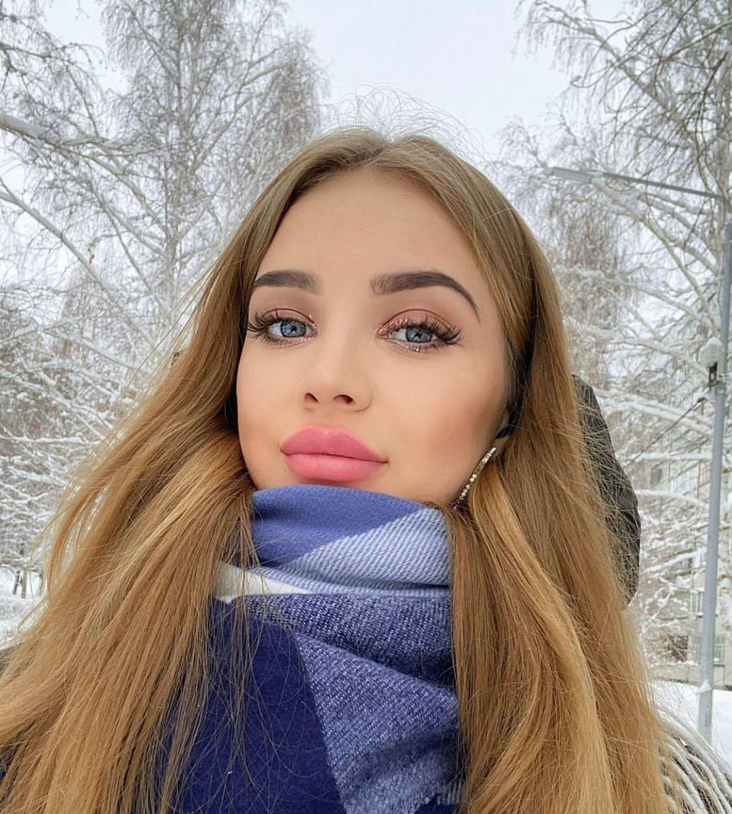 Ева привлекальеная девушка из Нижнего Тагила цена от 8000 руб