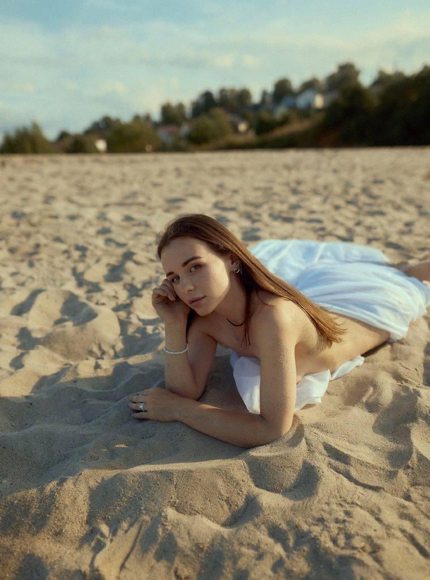 Тоня привлекальеная девушка из Нижнего Тагила цена от 5000 руб