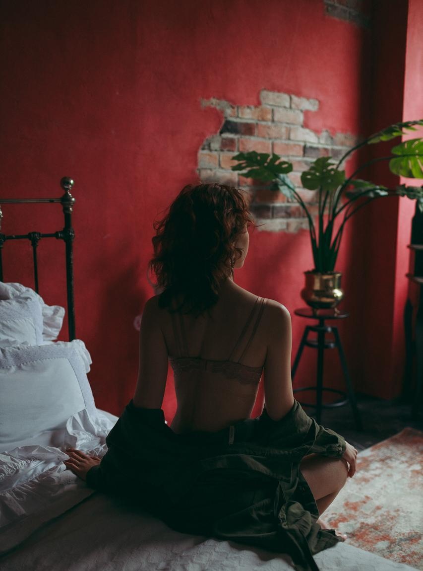 Настя привлекальеная девушка из Нижнего Тагила цена от 5000 руб