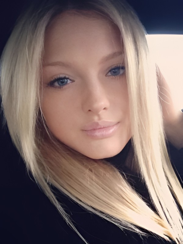 Ирина привлекательная девушка из Нижнего Тагила цена от 5000 руб