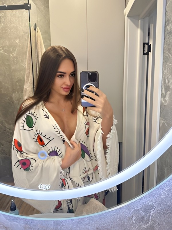 Людмила привлекательная девушка из Нижнего Тагила цена от 2500 руб